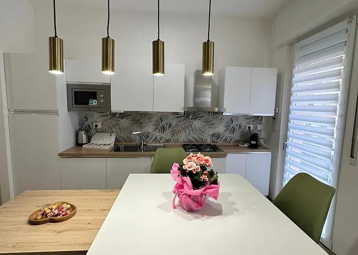 Charming House Tuscolana - Apartment *